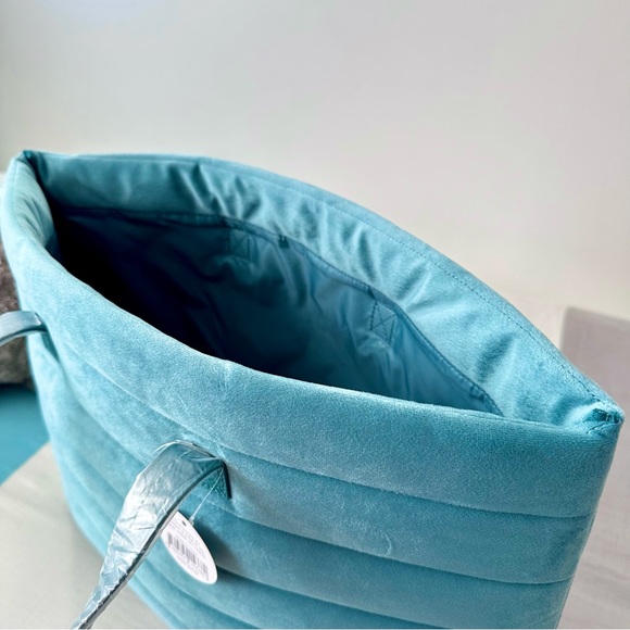 Silver Blue Quilted Velvet Tote - Picture 4 of 8